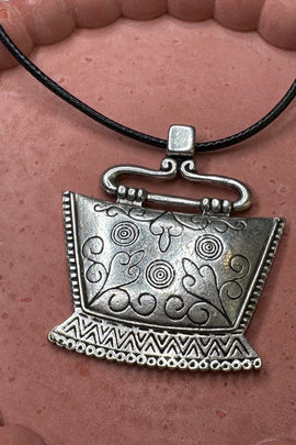 Ατσάλινo κολιέ μακρύ με κορδόνι με boho στοιχείο από κράμα μετάλλων