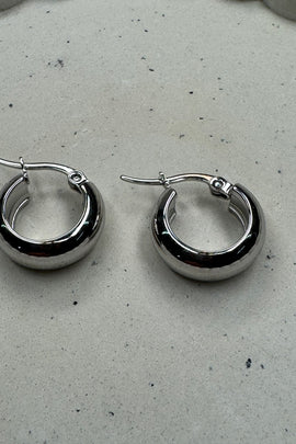 Ατσάλινα σκουλαρίκια κρίκοι ασημί Ily 1,6εκ