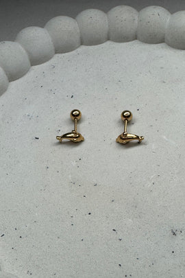 Aτσάλινα σκουλαρίκια χρυσά βιδωτά δελφινάκια (Ιδανικά για όλες τις τρύπες του αυτιού π.χ. τράγος, helix, κ.α.)