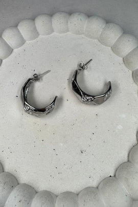 Ατσάλινα σκουλαρίκια καρφωτά ασημί Maya