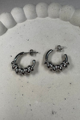 Ατσάλινα σκουλαρίκια καρφωτά ασημί Cindy