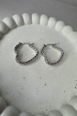 Ατσάλινα σκουλαρίκια κρίκοι ασημί καρδιές πλεκτοί