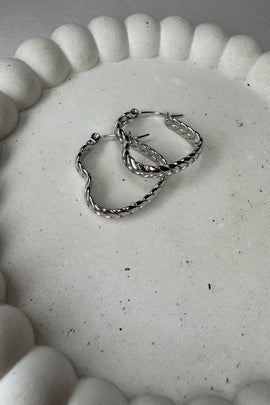 Ατσάλινα σκουλαρίκια κρίκοι ασημί καρδιές πλεκτοί