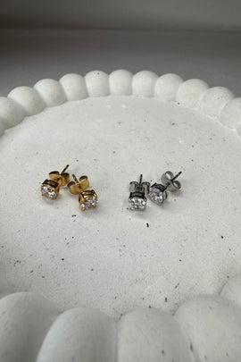 Ατσάλινα σκουλαρίκια καρφωτά ασήμι κρύσταλλα 0,5εκ