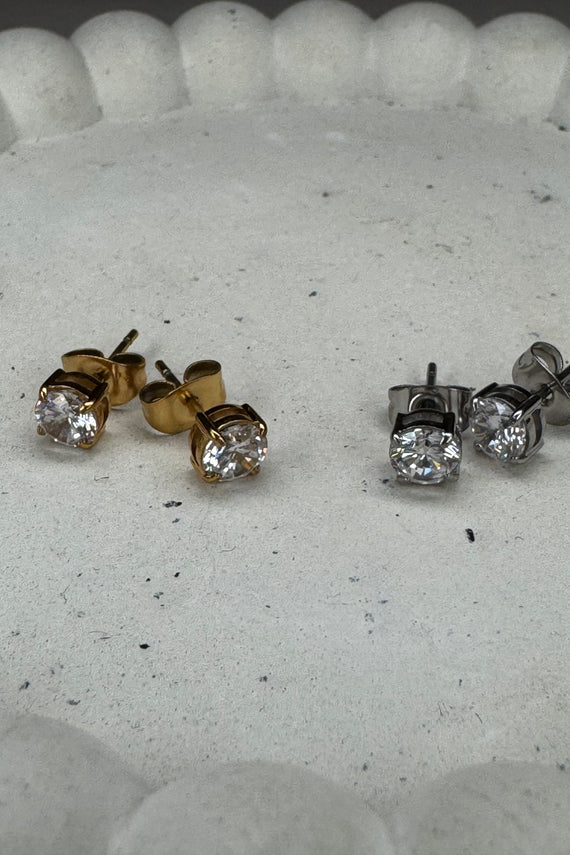 Ατσάλινα σκουλαρίκια καρφωτά ασήμι κρύσταλλα 0,5εκ