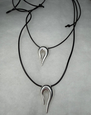 Γυναικείο χειροποίητο κολιέ Uranus με ρυθμιζόμενο κορδόνι