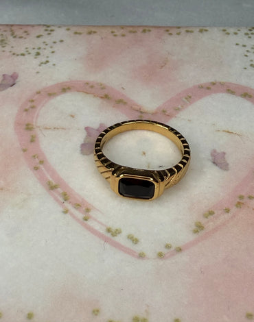 Ατσάλινο Δαχτυλίδι χρυσό με μαύρη πέτρα