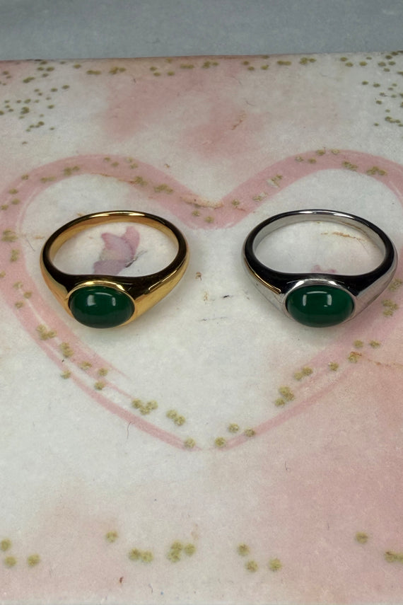 Ατσάλινο Δαχτυλίδι με πράσινη πέτρα