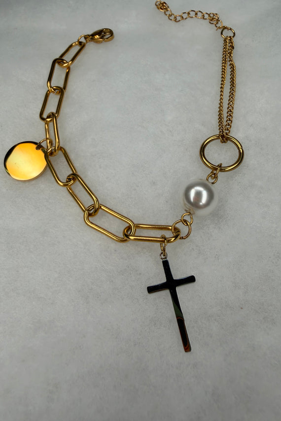 Ατσάλινo βραχιόλι με σταυρό και πέρλα