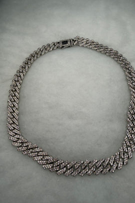 Εντυπωσιακό ασημί κολιέ με κρύσταλλα 2