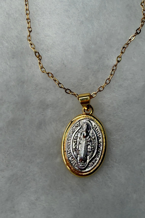 Ατσάλινo κολιέ Κωνσταντινάτο δίχρωμο οβάλ