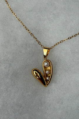 Ατσάλινο κολιέ χρυσή καρδιά με μαργαριτάρια