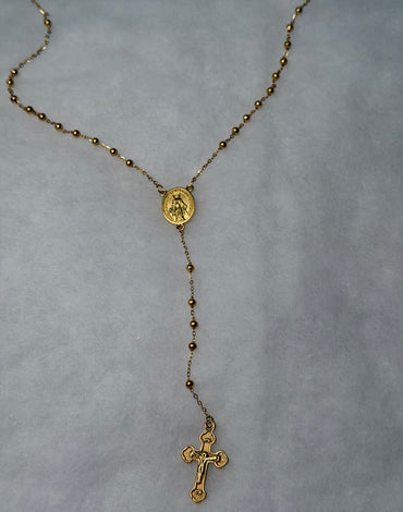 Ατσάλινο κολιέ χρυσό ροζάριο με σταυρό