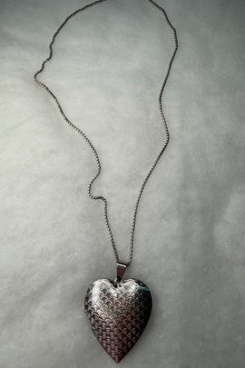 Ατσάλινο κολιέ ασημί με καρδιά που ανοίγει