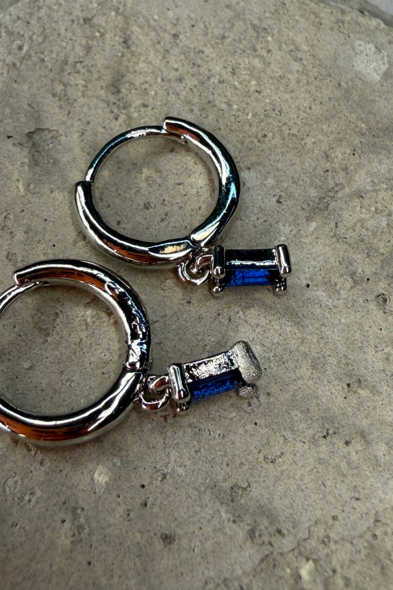 Ορειχάλκινα σκουλαρίκια κρίκοι ασημί με κρεμαστό κρύσταλλο