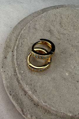 Ορειχάλκινα σκουλαρίκια κρίκοι με τυρκουαζ κρύσταλλα