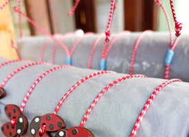 Μαρτάκια με πασχαλίτσα